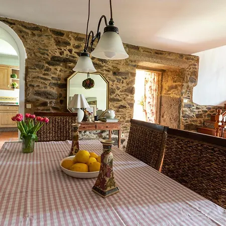 Casa Regueiras * سانتياغو دي كومبوستيلا