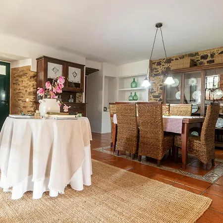 Casa Regueiras * سانتياغو دي كومبوستيلا