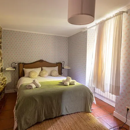 Casa Regueiras * سانتياغو دي كومبوستيلا